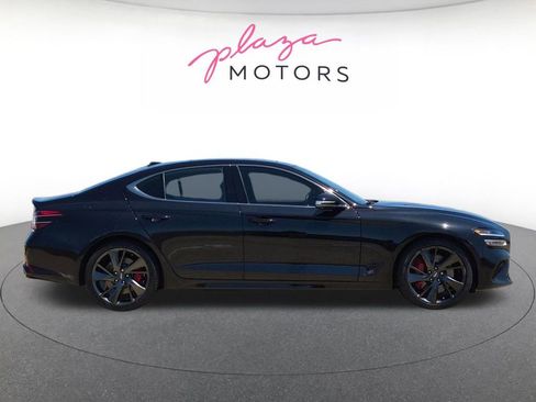 Used 2022 Genesis G70 3.3T RWD image 4