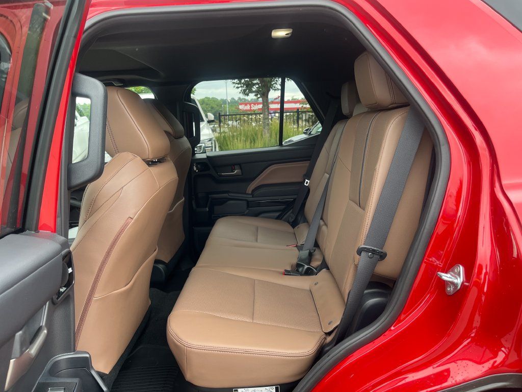 Used 2026 Toyota 4Runner Limited AWD/4WD image 26