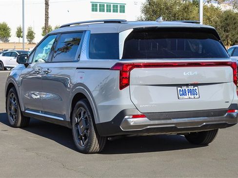 New 2026 Kia Carnival SX image 7