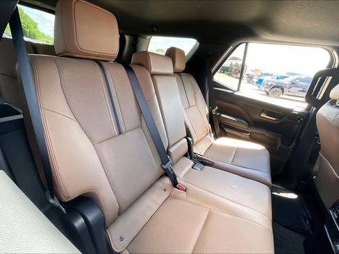 Used 2026 Toyota 4Runner Limited AWD/4WD image 19