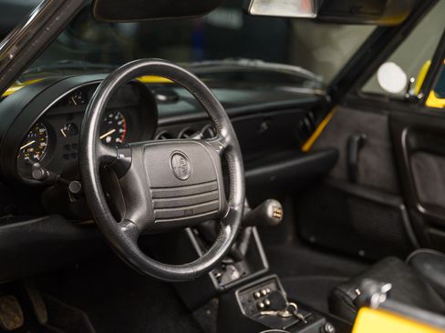 Used 1992 Alfa Romeo Spider Veloce image 24