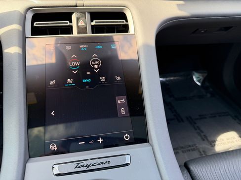 New 2026 Porsche Taycan 4S AWD/4WD image 29