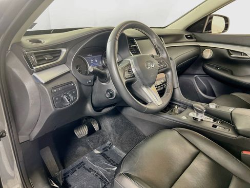 Used 2019 INFINITI QX50 Essential w/ Premium Heat Package AWD/4WD image 9