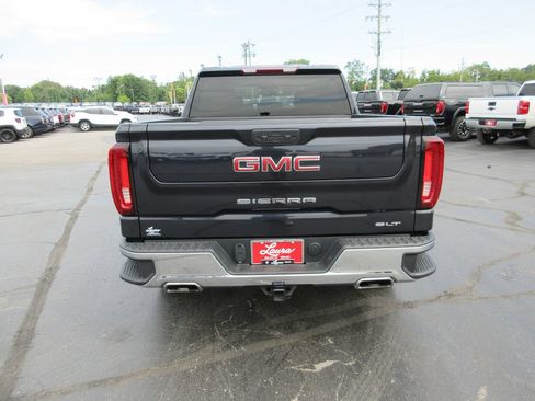 Used 2022 GMC Sierra 1500 SLT w/ SLT Premium Package AWD/4WD image 6