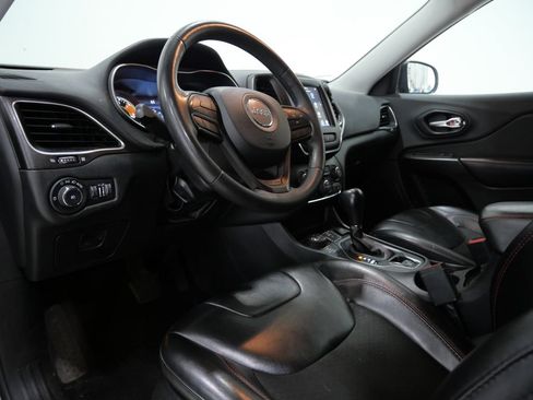 Used 2022 Jeep Cherokee Trailhawk AWD/4WD image 11