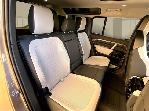 New 2025 Land Rover Defender 110 image 10