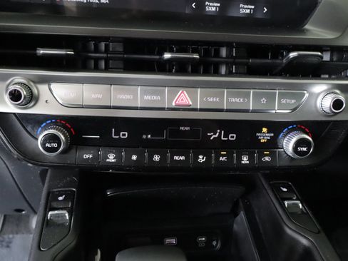 Used 2023 Kia Telluride S AWD/4WD image 14