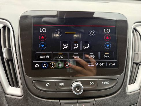 Used 2024 Chevrolet Malibu LT FWD image 27