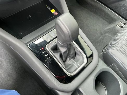 Used 2025 Subaru Forester Premium AWD/4WD image 21
