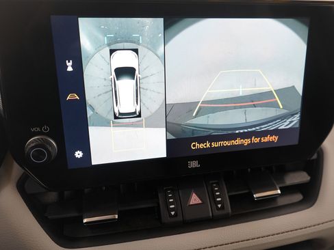 Used 2024 Toyota RAV4 Limited image 29