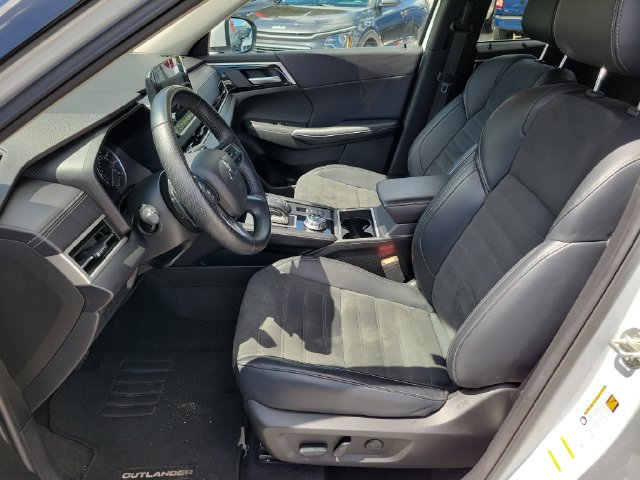 Used 2024 Mitsubishi Outlander SE AWD/4WD image 20
