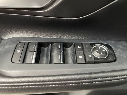 Used 2025 Toyota Grand Highlander FWD image 15