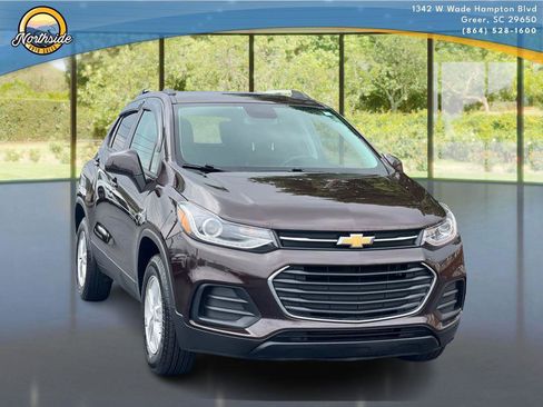 Used 2021 Chevrolet Trax LT image 3