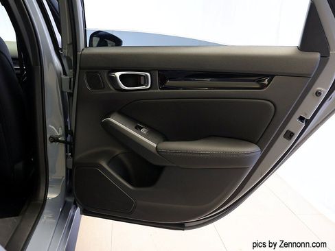 Used 2025 Honda Civic Sport Touring image 29