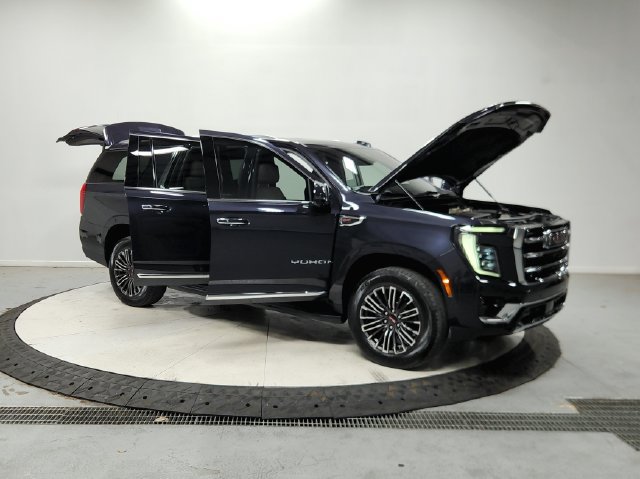 Used 2026 GMC Yukon XL Elevation w/ LPO, Floor Liner Package RWD image 10