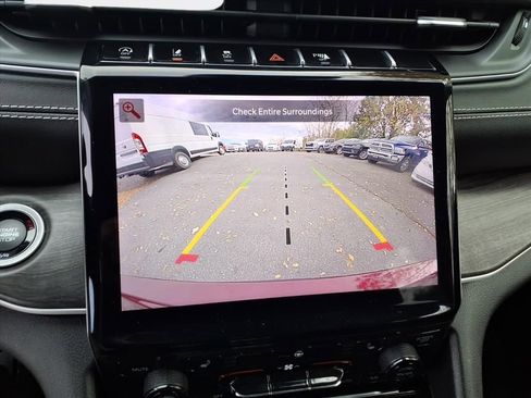 Certified 2021 Jeep Grand Cherokee L Limited image 25