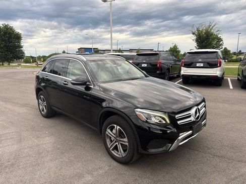Used 2019 Mercedes-Benz GLC 300 4MATIC image 1