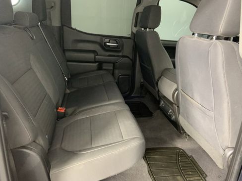 Used 2020 Chevrolet Silverado 1500 LT image 18