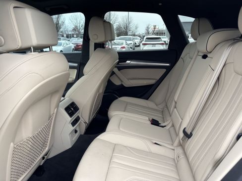 Used 2025 Audi Q5 2.0T Premium image 31