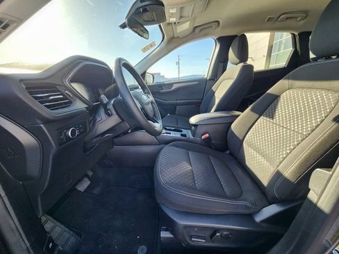 Used 2024 Ford Escape Active w/ Tech Pack #1 AWD/4WD image 8