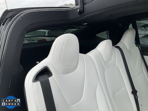 Used 2018 Tesla Model X 75D image 53