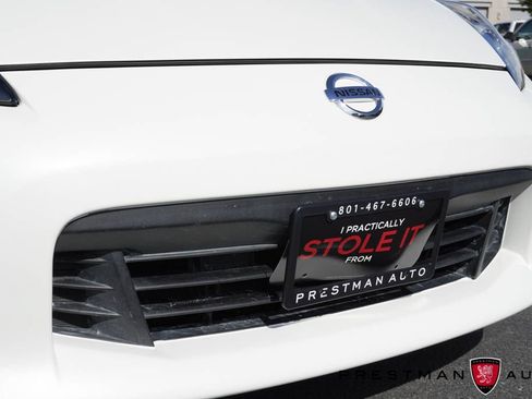 Used 2016 Nissan 370Z Coupe RWD image 6