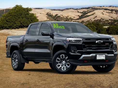 Used 2023 Chevrolet Colorado Z71 w/ Z71 Convenience Package 2 image 1