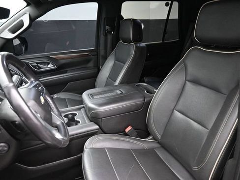 Used 2022 Chevrolet Tahoe Premier AWD/4WD image 16