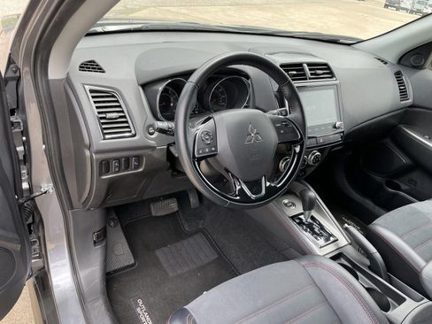 Used 2025 Mitsubishi Outlander Sport SE AWD/4WD image 14