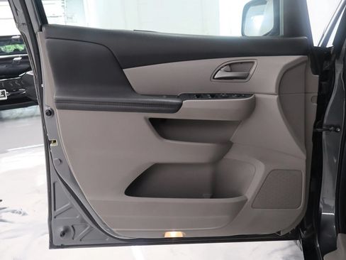 Used 2012 Honda Odyssey EX-L image 12
