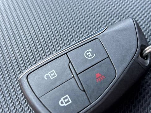 Used 2025 Chevrolet Equinox LT FWD image 25