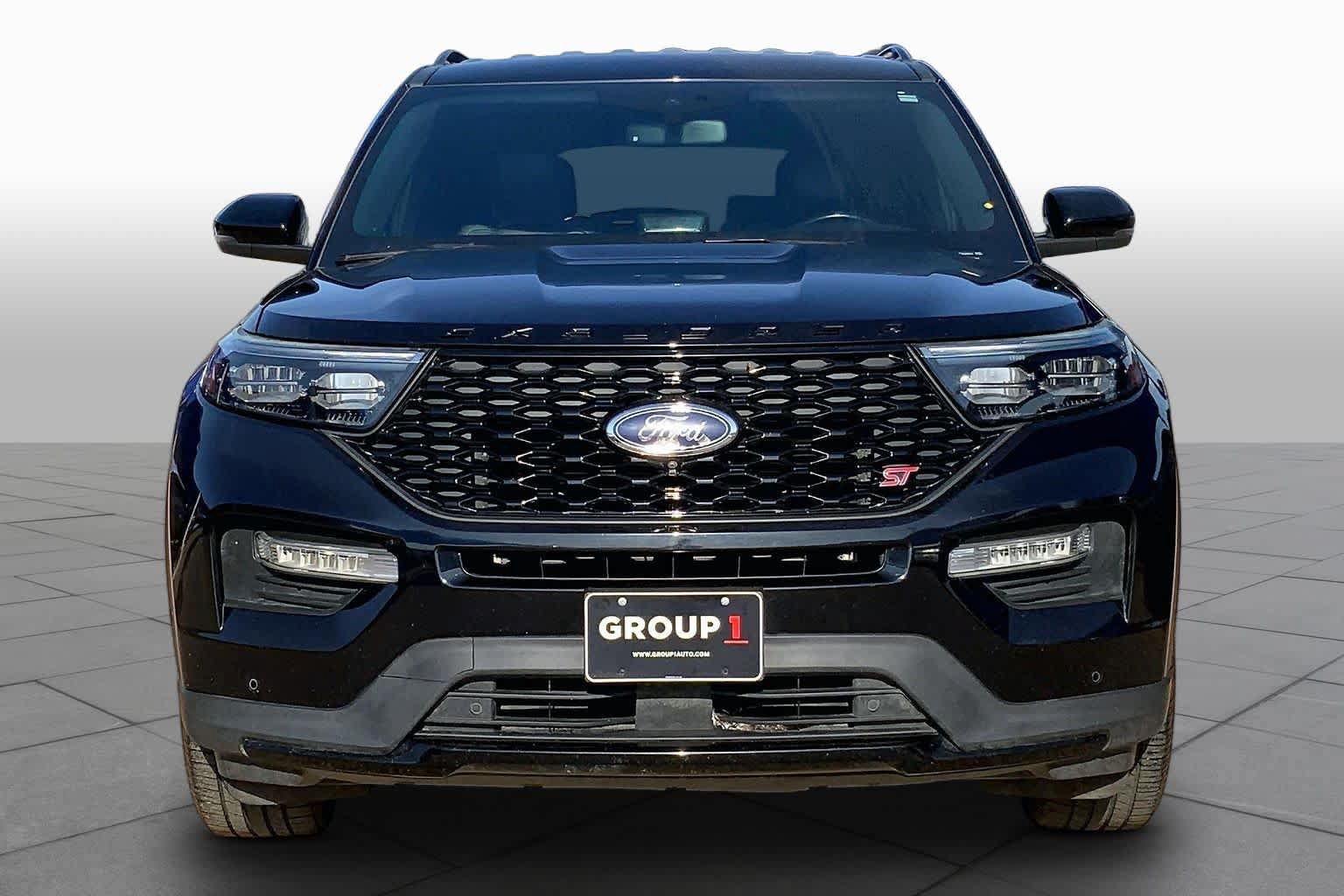 Used 2020 Ford Explorer ST w/ Premium Technology Package AWD/4WD image 4