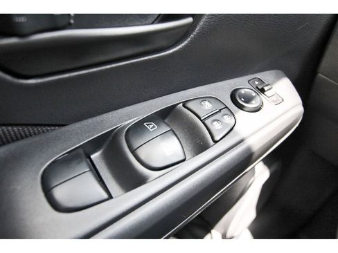 Used 2025 Nissan Kicks Play S FWD image 15