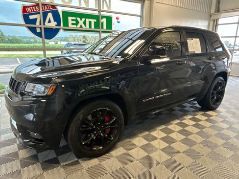 Used 2017 Jeep Grand Cherokee SRT AWD/4WD image 3
