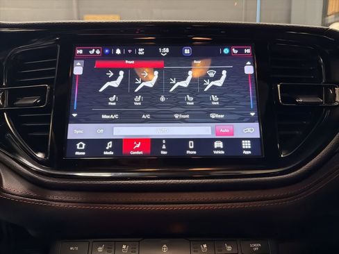 Used 2023 Dodge Durango GT image 8