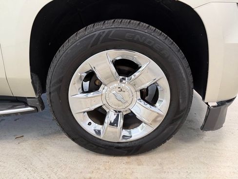 Used 2016 Chevrolet Tahoe LTZ AWD/4WD image 12