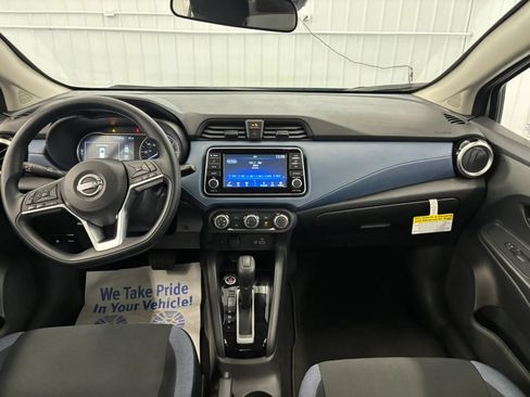 Used 2025 Nissan Versa SV w/ Trunk Package FWD image 36