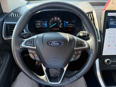 Used 2024 Ford Edge SEL w/ Convenience Package AWD/4WD image 12