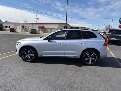 Used 2021 Volvo XC60 T5 R-Design w/ Advanced Package image 5
