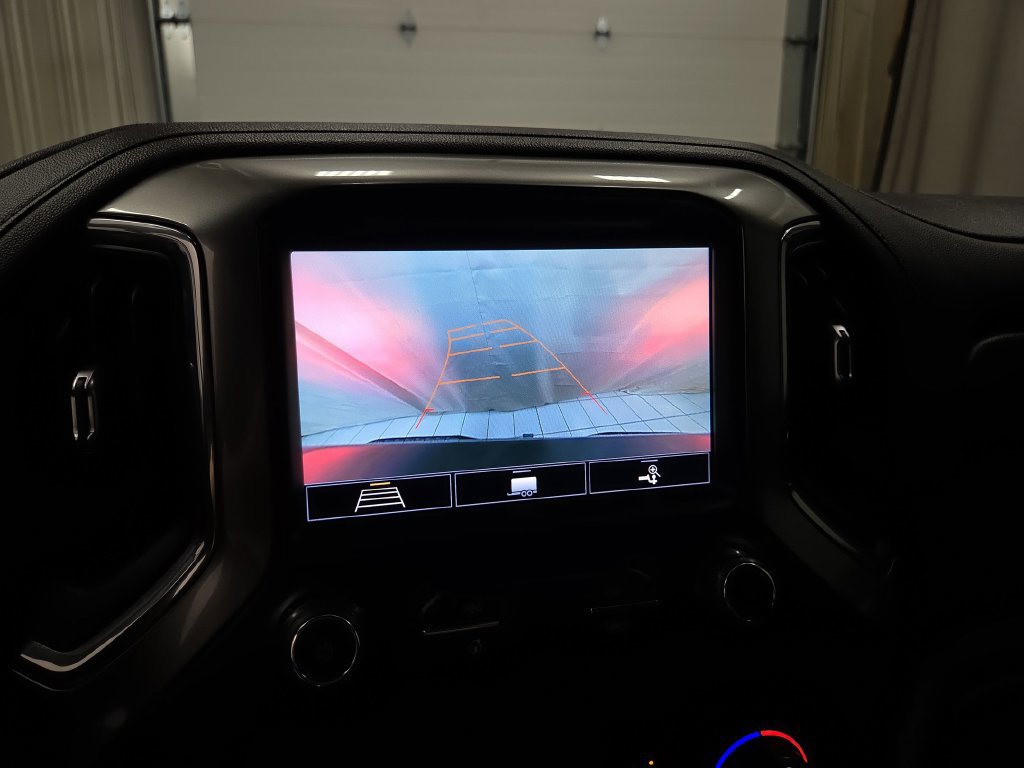 Used 2020 Chevrolet Silverado 1500 RST AWD/4WD image 25