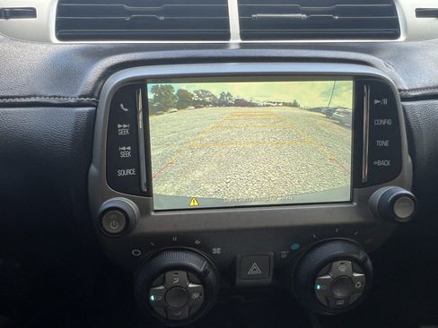 Used 2015 Chevrolet Camaro LT RWD image 18