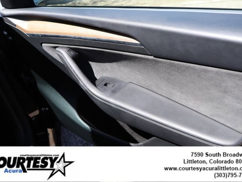 Used 2024 Tesla Model Y Long Range image 33