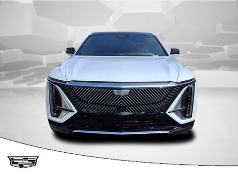 Certified 2026 Cadillac Lyriq Luxury image 2