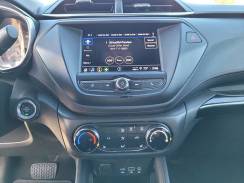 Used 2023 Chevrolet TrailBlazer RS image 25