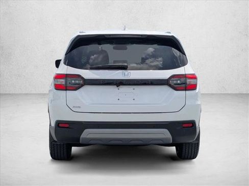 Used 2024 Honda Pilot EX-L image 6