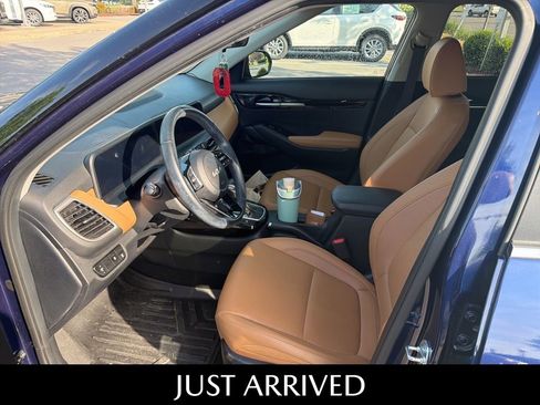 Used 2024 Kia Seltos EX image 3