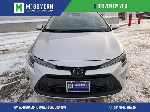 Used 2023 Toyota Corolla LE image 7