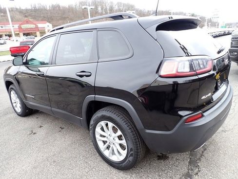 Certified 2022 Jeep Cherokee Latitude Lux image 3