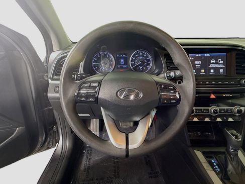 Used 2020 Hyundai Elantra SEL w/ Cargo Package (C1) image 13