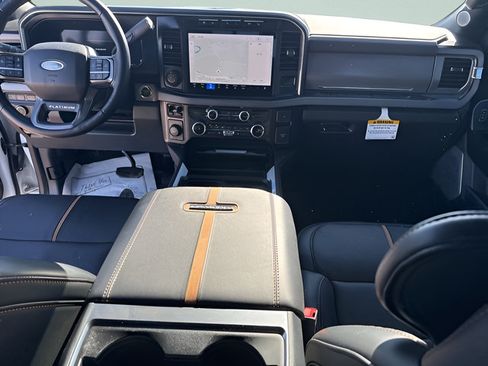 Used 2024 Ford F250 Platinum AWD/4WD image 25